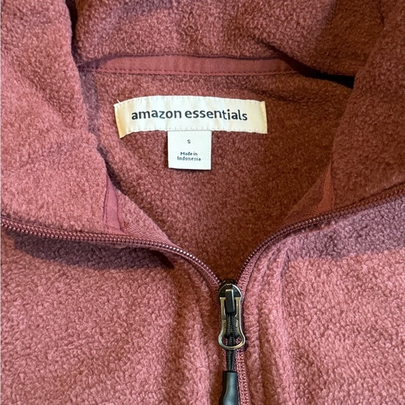 Amazon Essentials Women's Classic-Fit Full-Zip Polar Soft Fleece Jacket - Picture 9 of 11